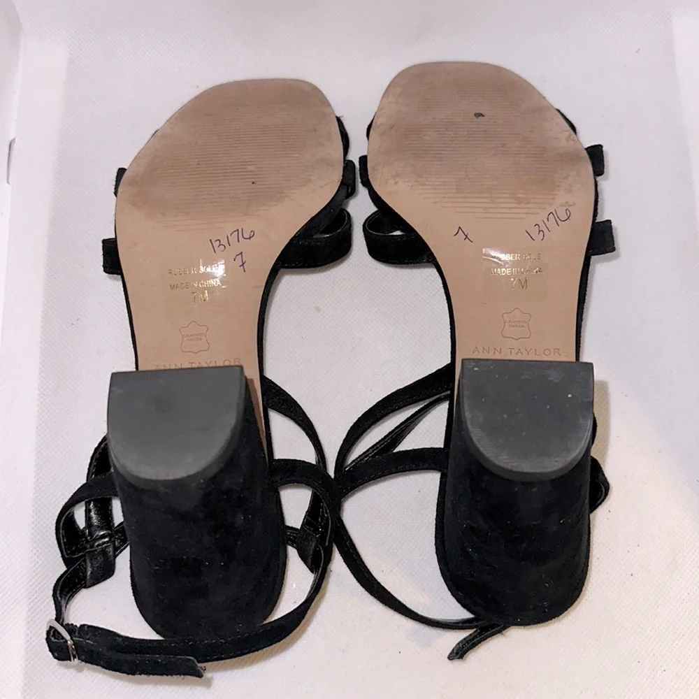 Ann Taylor Black Suede Sandals with Block Heel Size 7M - EUC